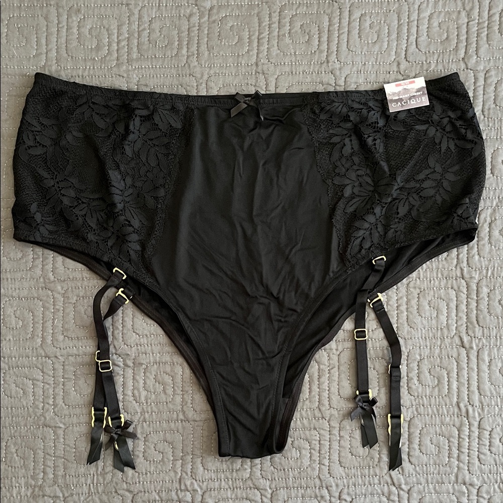 Cacique Black Lace High-Waisted Panties with Garters